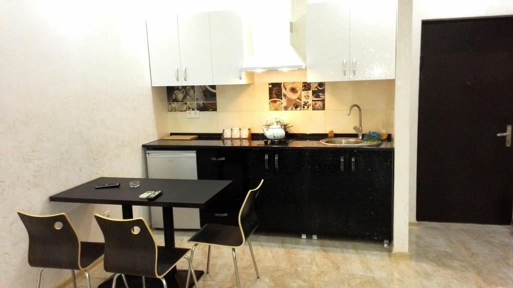 Apartment Melashvili 4 Batumi Exterior photo